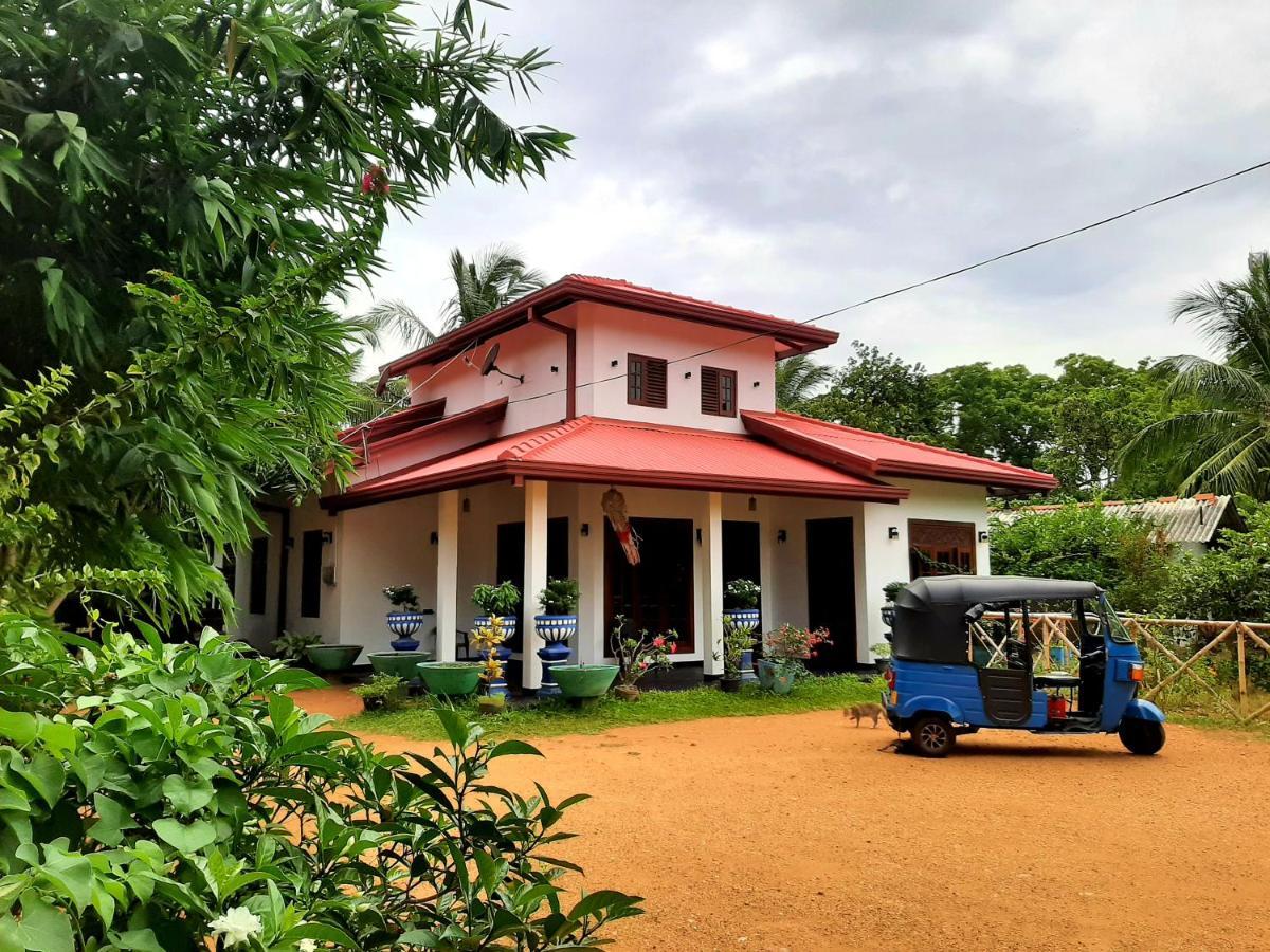 Villa Udara Guest - Yala Safari Esterno foto