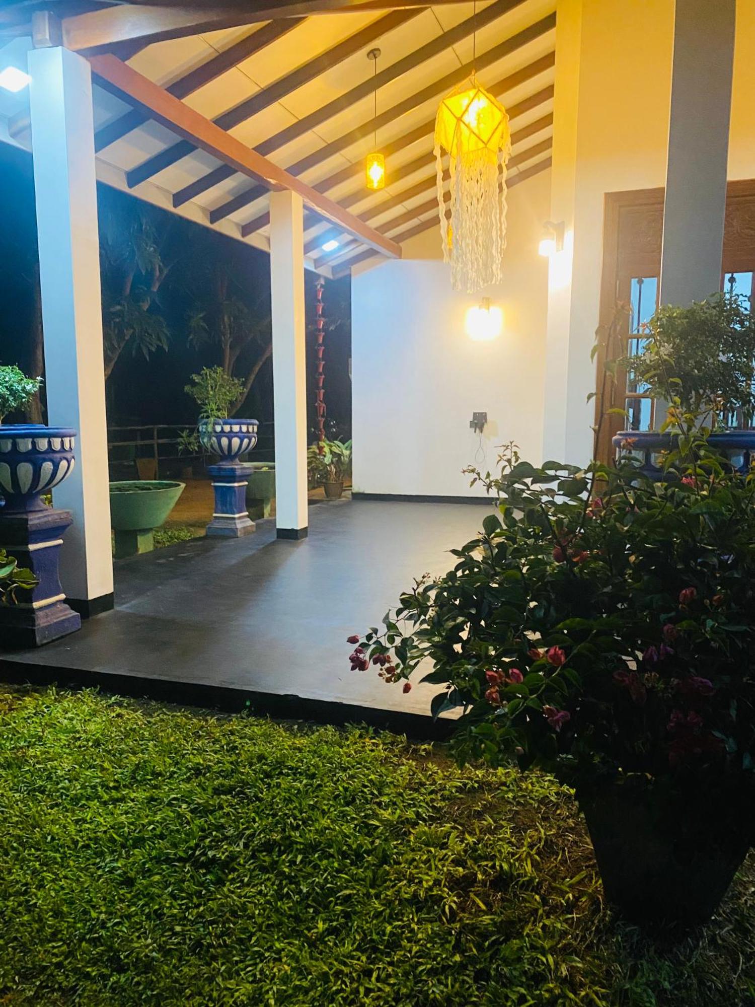 Villa Udara Guest - Yala Safari Esterno foto